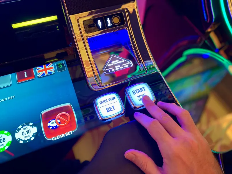 The Grass Is Never Greener: Why Chasing a Fresh Slot Mid-Session Is Quietly Wrecking Your Bankroll