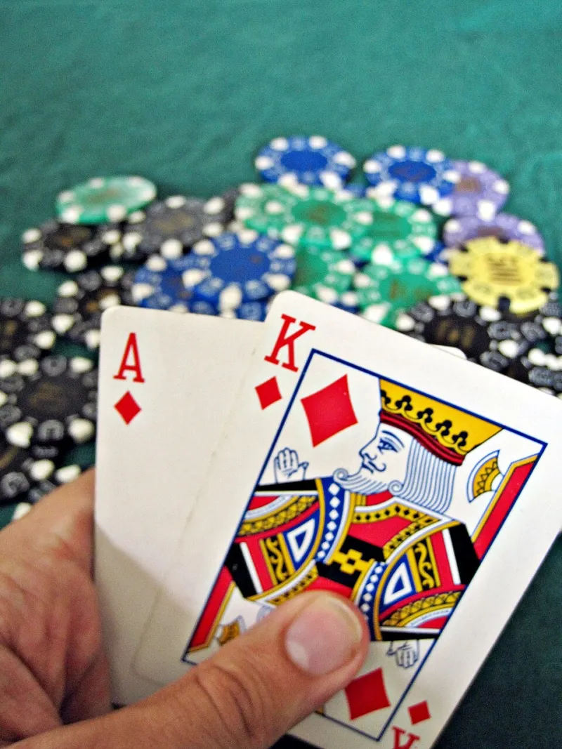 Slots or Tables? The 'Smarter Choice' Myth That's Quietly Costing Aussie Players